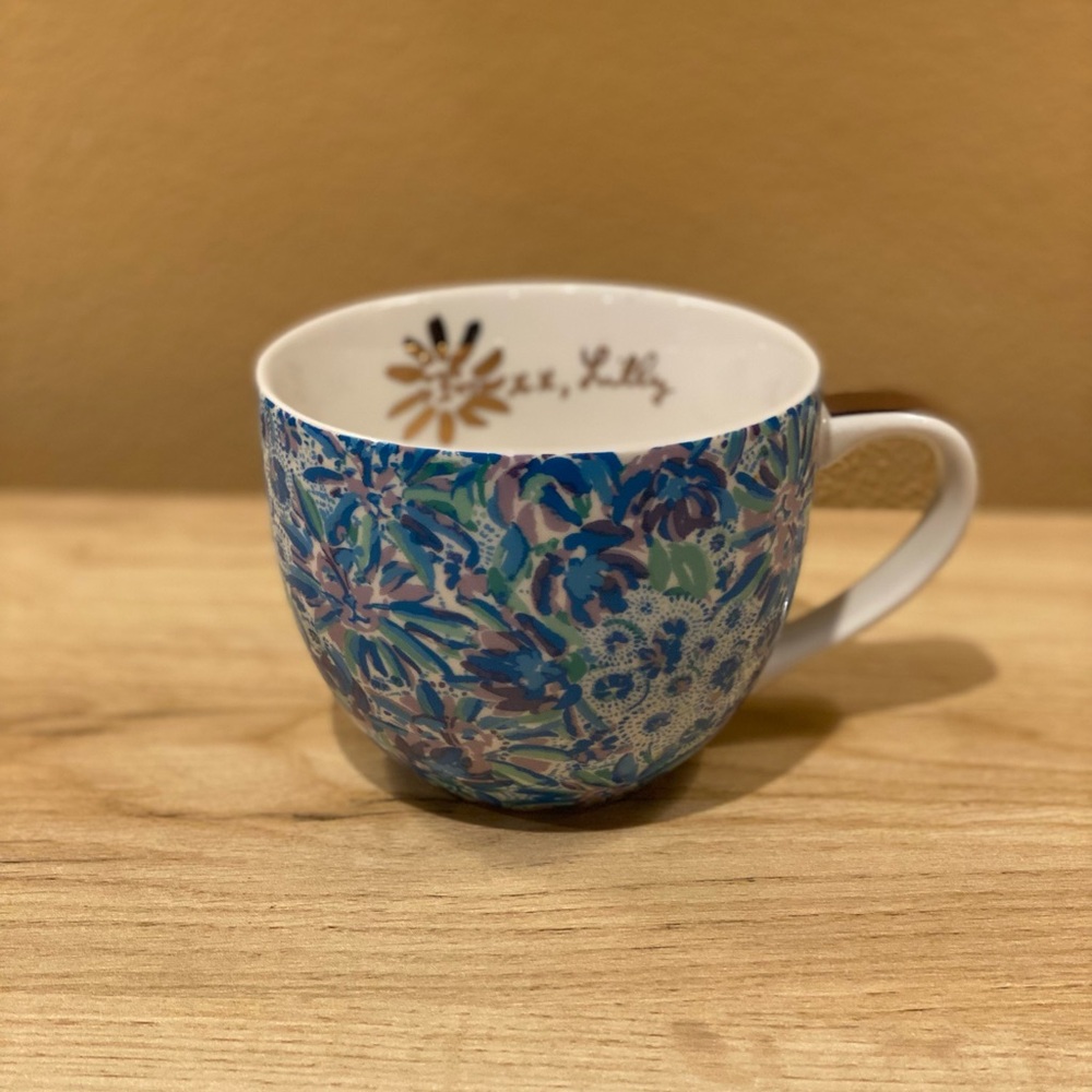 LILLY PULITZER small cup mug, no chips or cracks